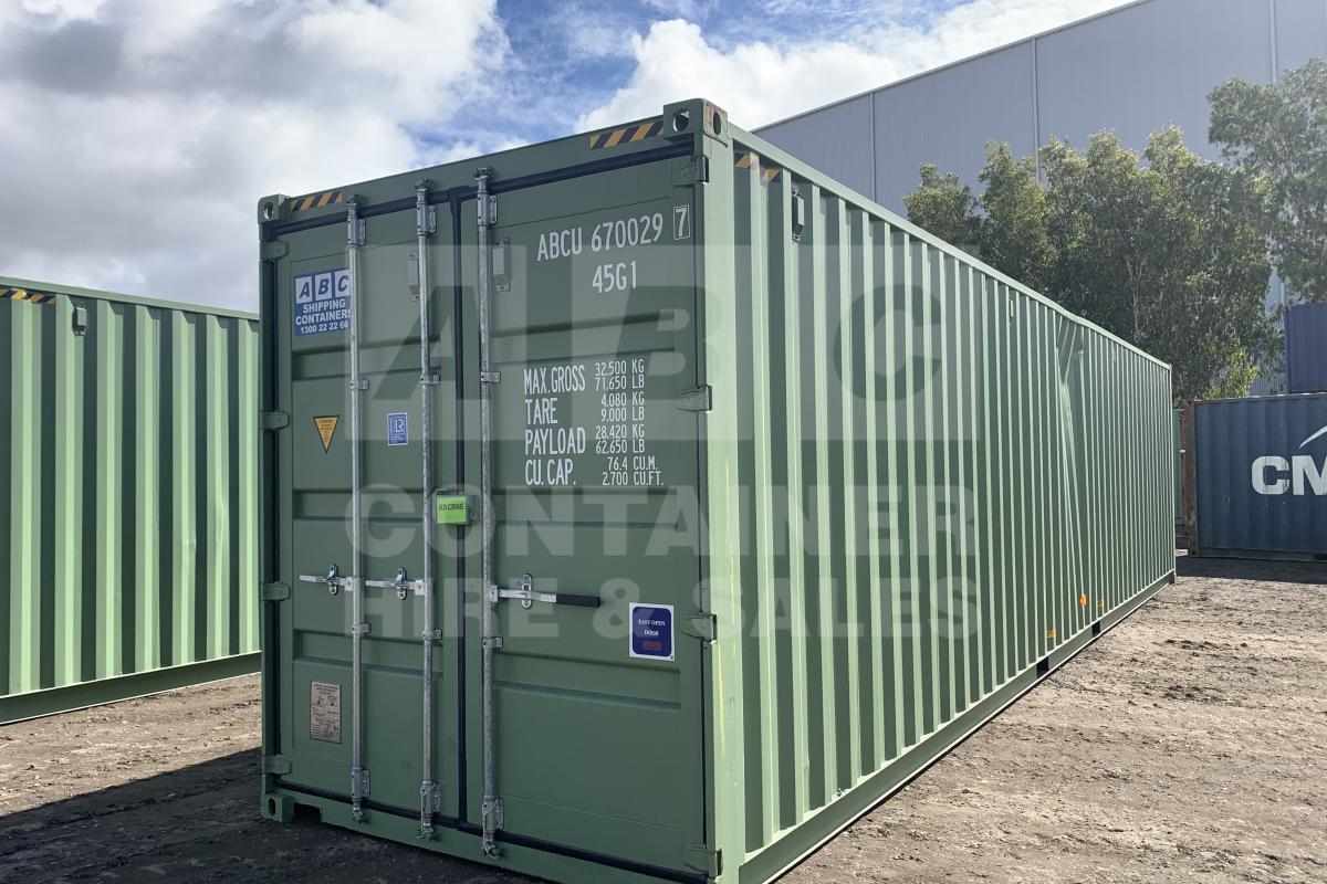 40 Foot High cube New Build with STEEL FLOOR, Please note this container has been reduces due to a large dent on the right hand side